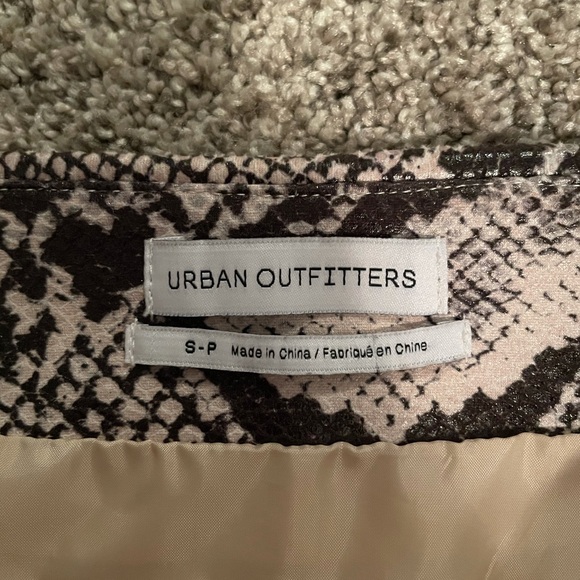 NWOT UO button up skirt - Picture 3 of 6